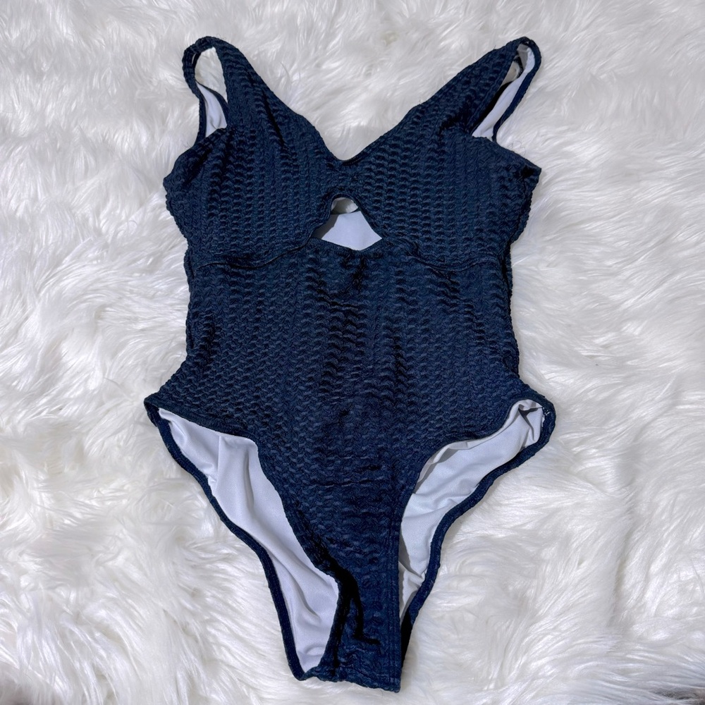 Navy one piece swim suit size XL‎